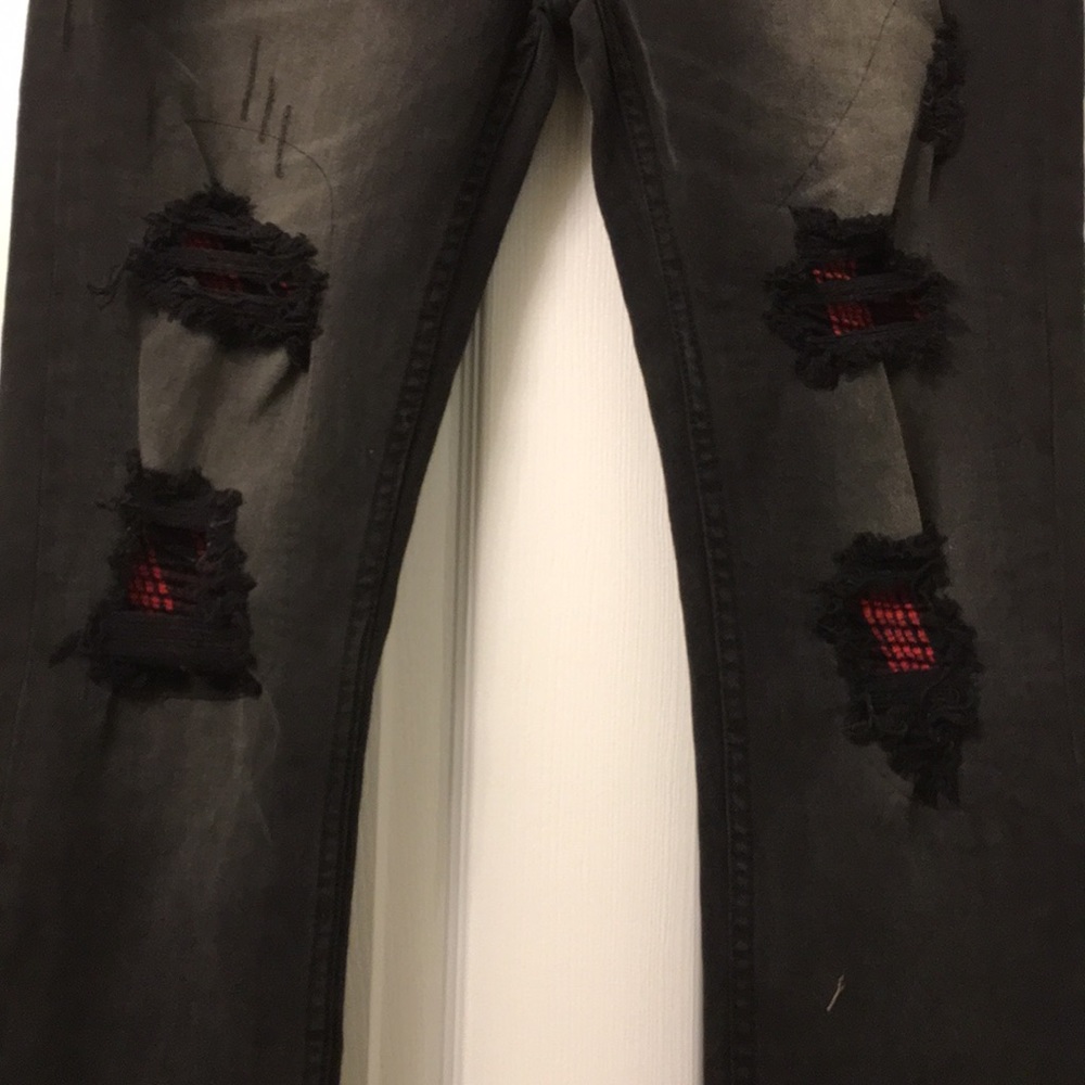 NWT RSQ Seattle Skinny Black Distressed Jeans: 32 - Picture 6 of 8